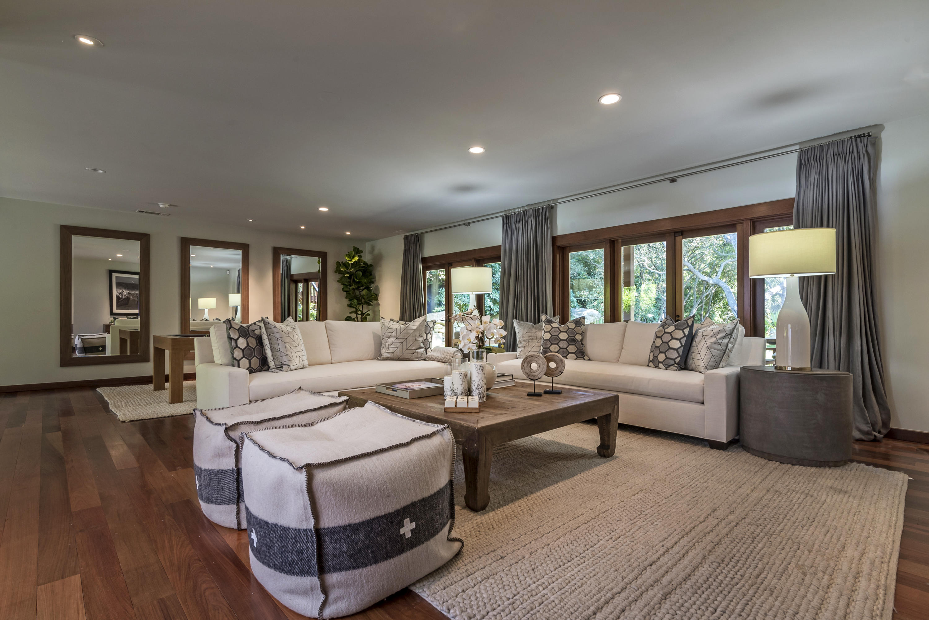 2815 East Valley Road Santa Barbara, CA 93108 - Photo 9 of 31 Family Room