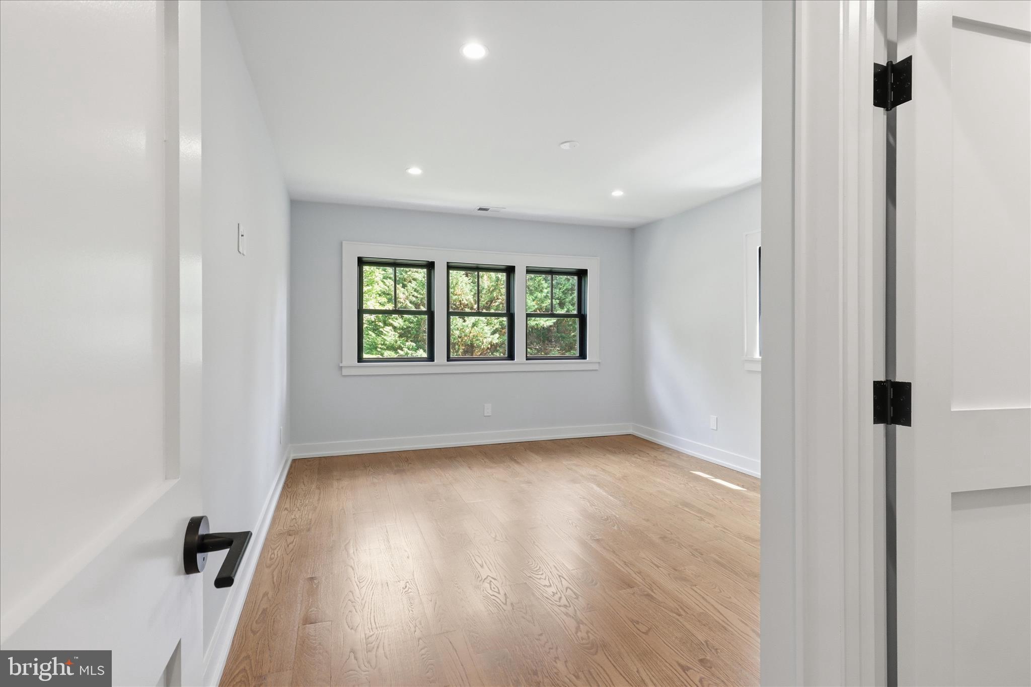 5921 Chesterbrook Road McLean, VA 22101 - Photo 48 of 87