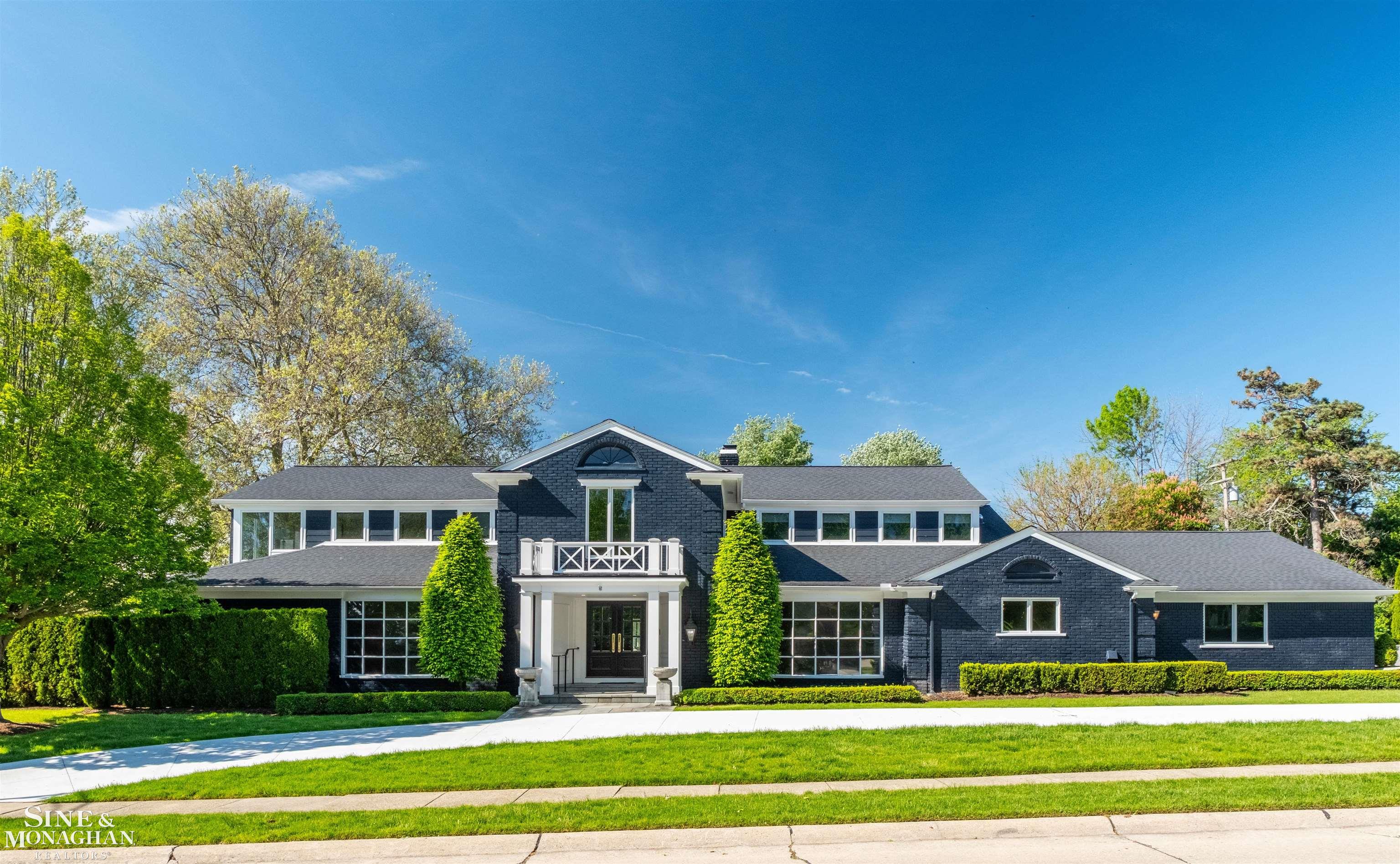 89 Lake Shore Road Grosse Pointe Farms, MI 48236 - Photo 1 of 89