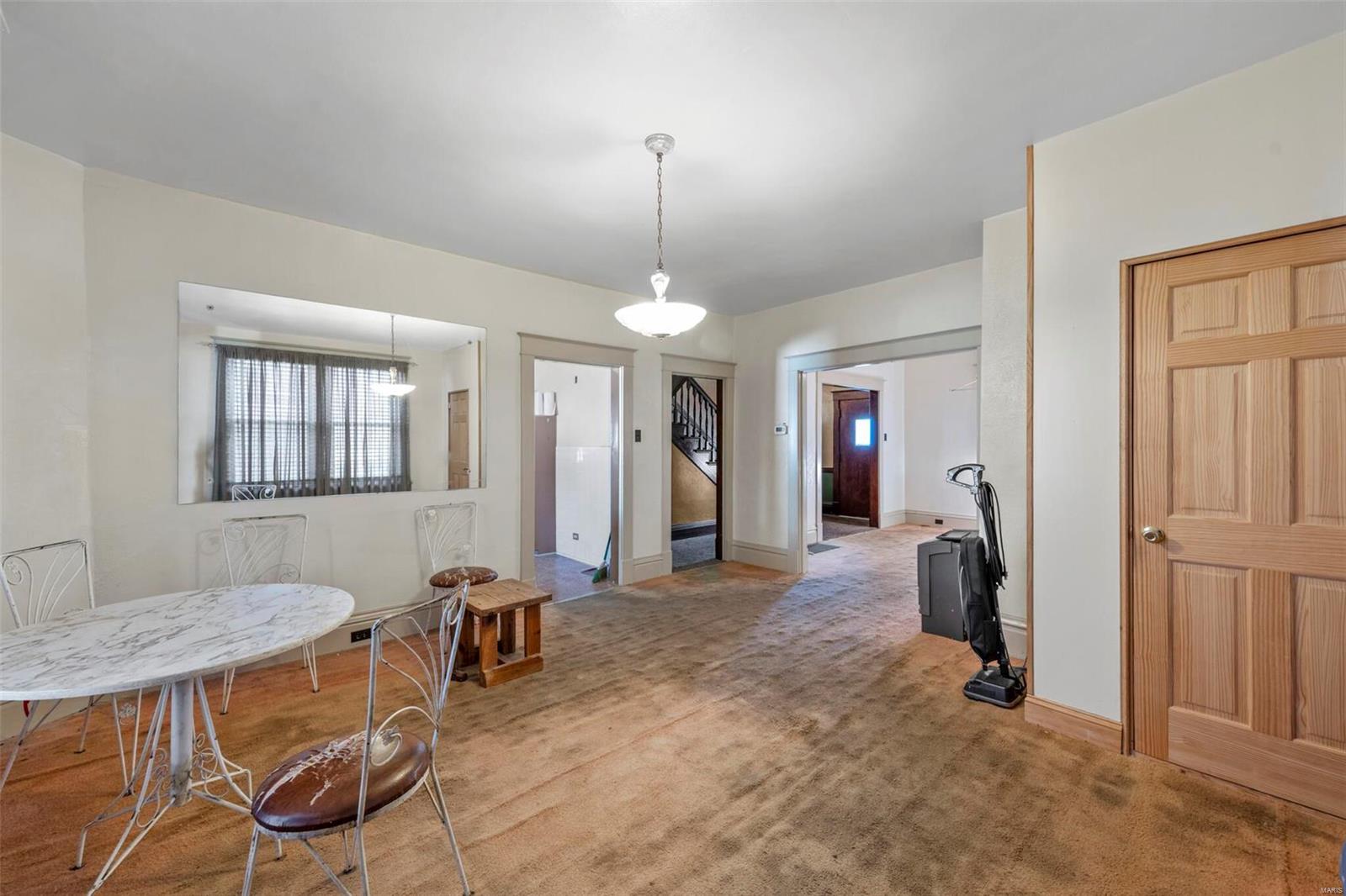 5401 Heege Road St. Louis, MO 63123 - Photo 14 of 29 Gallery Image 14