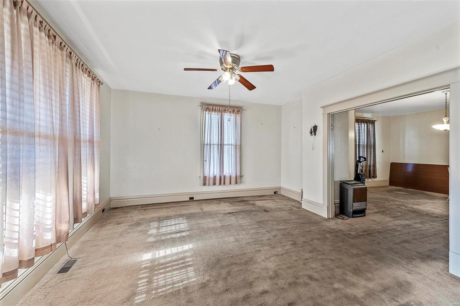 5401 Heege Road St. Louis, MO 63123 - Photo 8 of 29 Gallery Image 8