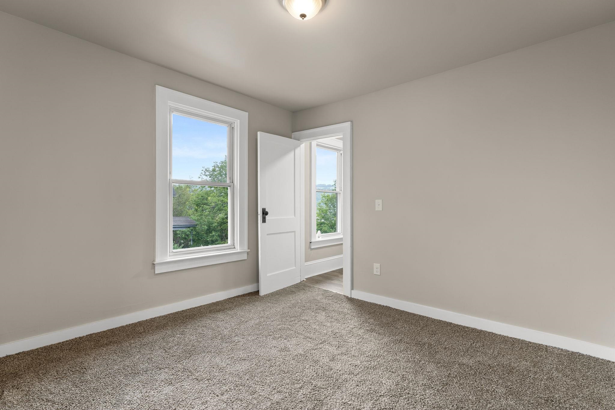 3 Bank Street Barre, VT 05641 - Photo 3 of 16 Gallery Image 3
