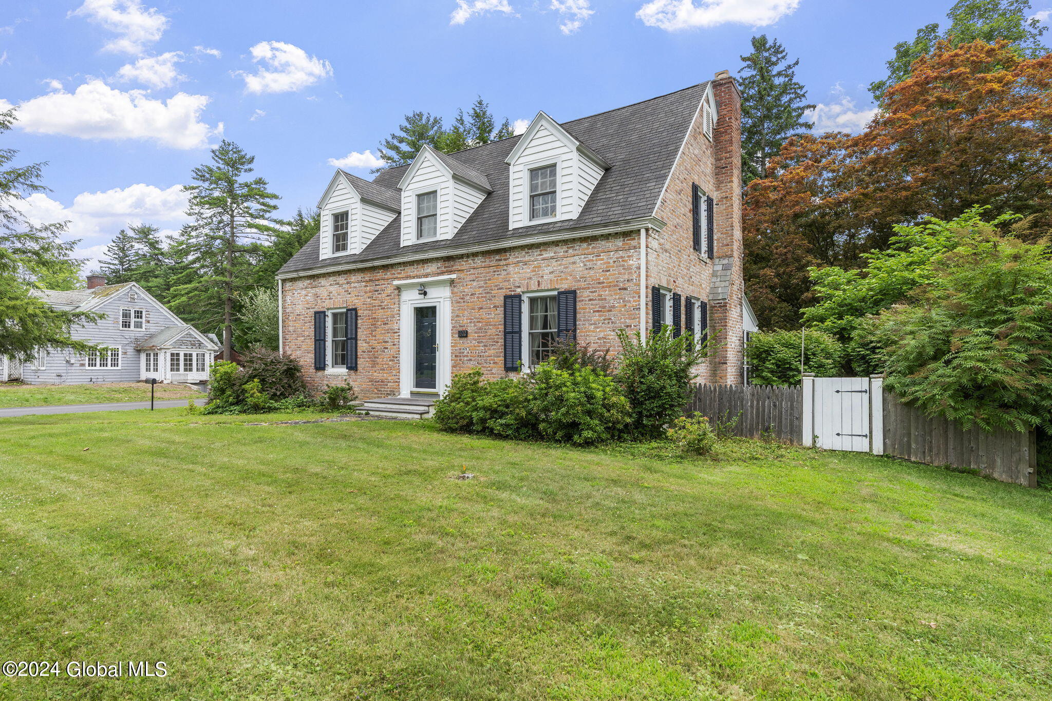 1602 New Scotland Road Bethlehem, NY 12159 - Photo 2 of 45 3-web-or-mls-1602-new-scotland-rd