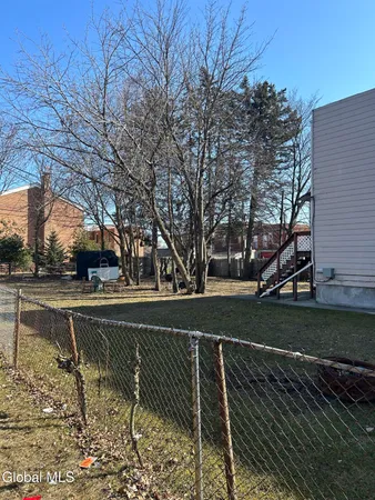 $1,375 | 1908 4th Avenue, Unit 1S, Watervliet, NY 12189