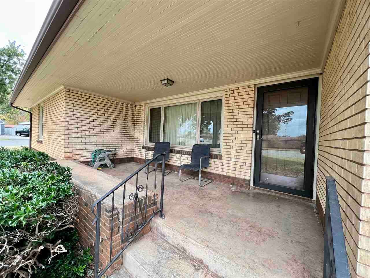 1401 North 7th Street Perry, OK 73077 - Photo 2 of 31 Gallery Image 2