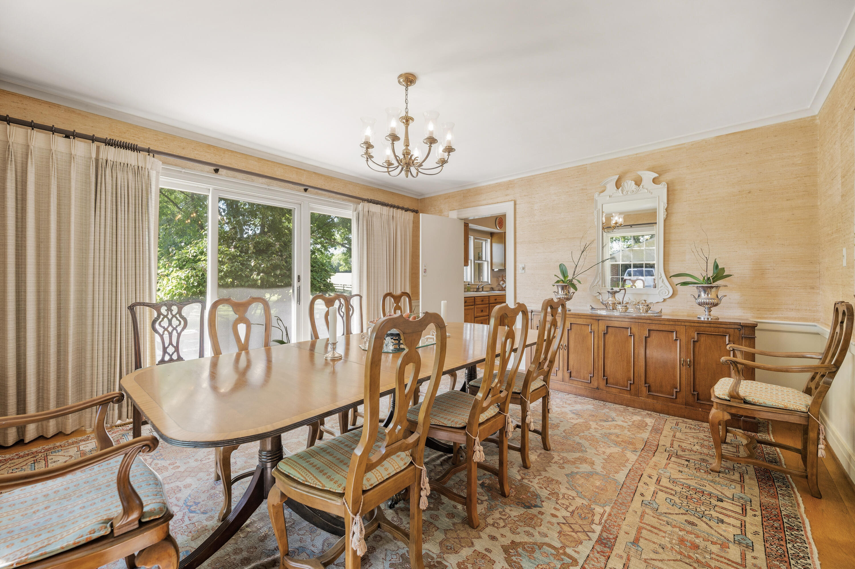4036 North Cleveland Road Lexington, KY 40516 - Photo 12 of 41 20260603-4036-N-Cleveland-Rd-fh-023