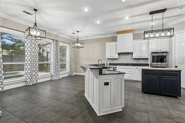 $750,000 | 717 Kellywood Court, Covington, LA 70433