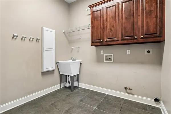 $750,000 | 717 Kellywood Court, Covington, LA 70433