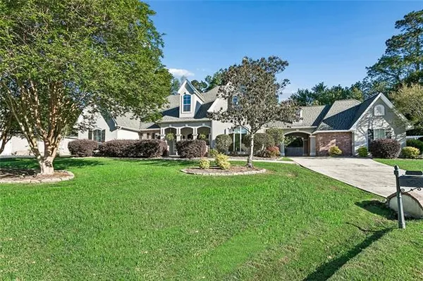 $750,000 | 717 Kellywood Court, Covington, LA 70433