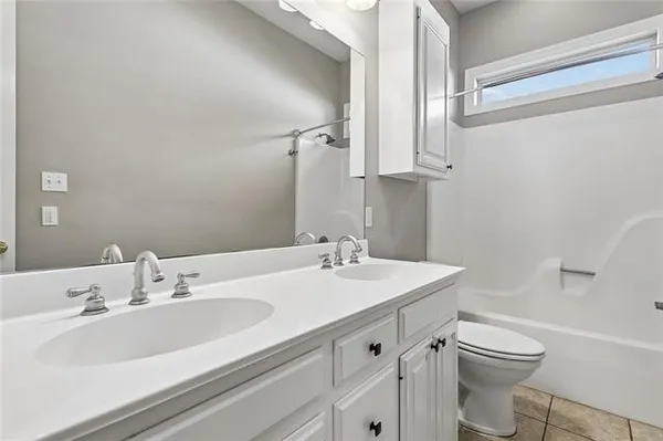 $750,000 | 717 Kellywood Court, Covington, LA 70433