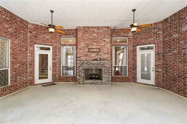 $750,000 | 717 Kellywood Court, Covington, LA 70433