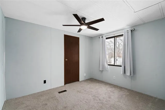 $325,000 | 4049 Montana Road, Ottawa, KS 66067