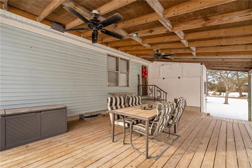 4049 Montana Road Ottawa, KS 66067 - Photo 2 of 41