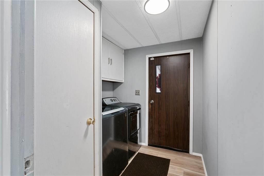 4049 Montana Road Ottawa, KS 66067 - Photo 4 of 41