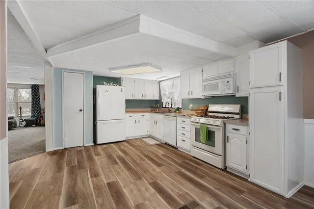 $325,000 | 4049 Montana Road, Ottawa, KS 66067