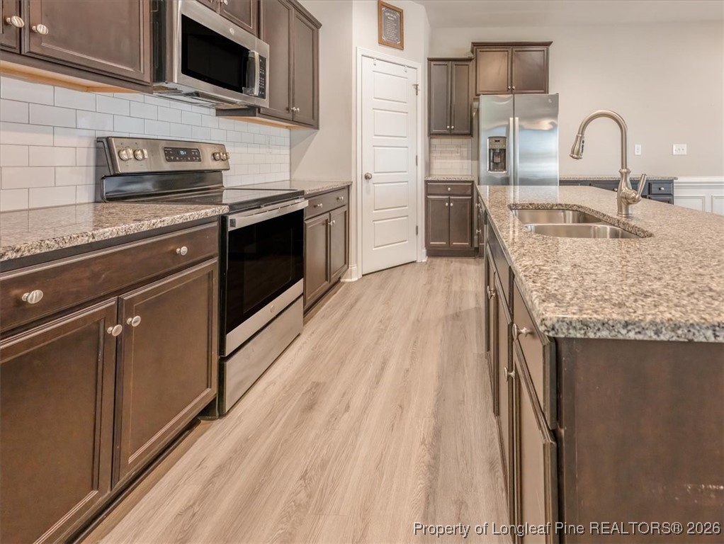 7680 Rufus Johnson Road Fayetteville, NC 28306 - Photo 5 of 39 Kitchen