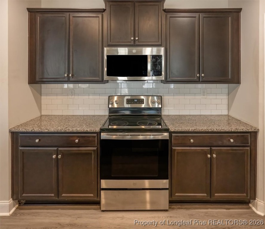 7680 Rufus Johnson Road Fayetteville, NC 28306 - Photo 7 of 39 Kitchen