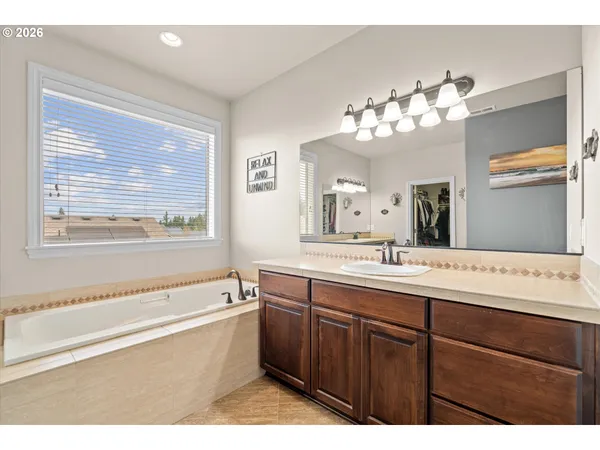 $580,000 | 14707 Sugarpine Street, Oregon City, OR 97045