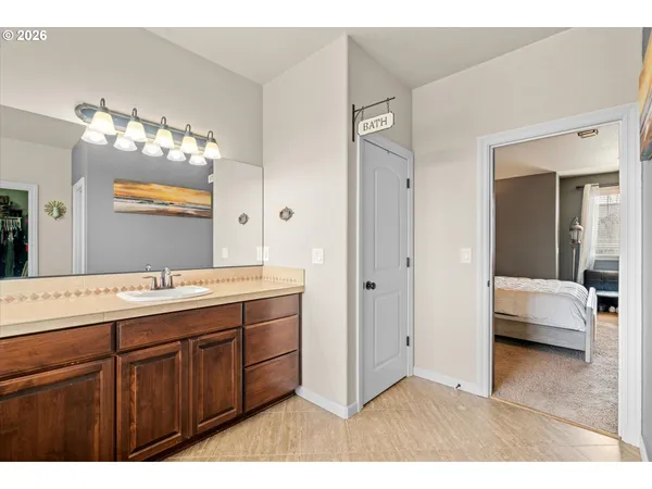 $580,000 | 14707 Sugarpine Street, Oregon City, OR 97045