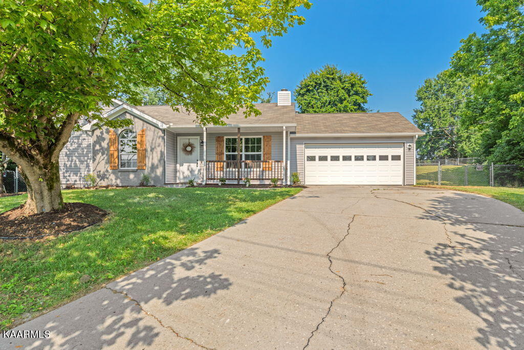 7701 Rymark Court Powell, TN 37849 - Photo 9 of 30 2-web-or-mls-Rmrk7701 (1)