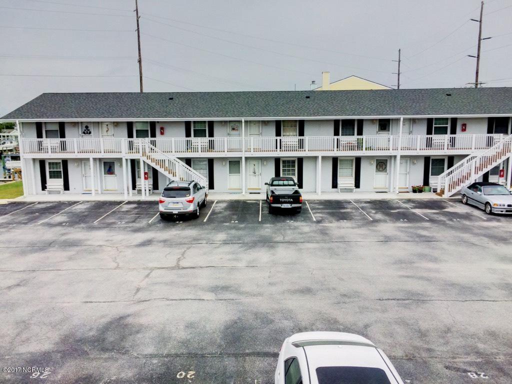 127 Old Causeway Road, Unit 27 Atlantic Beach, NC 28512 - Photo 2 of 27 Pirates Den