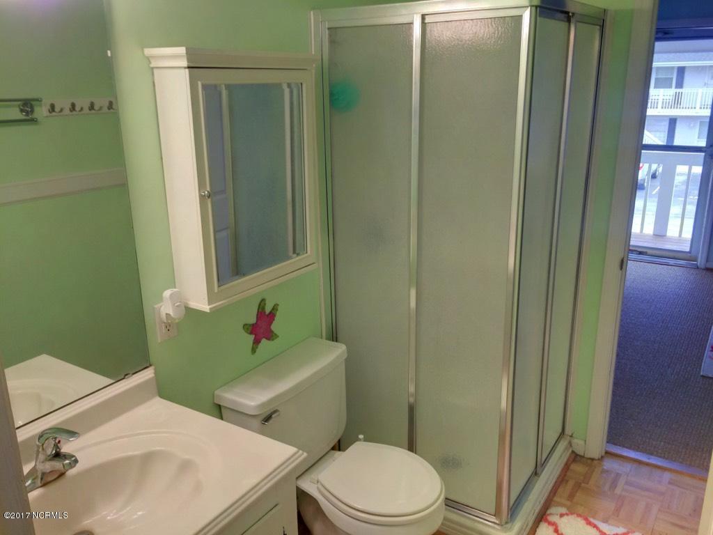 127 Old Causeway Road, Unit 27 Atlantic Beach, NC 28512 - Photo 24 of 27 Bathroom