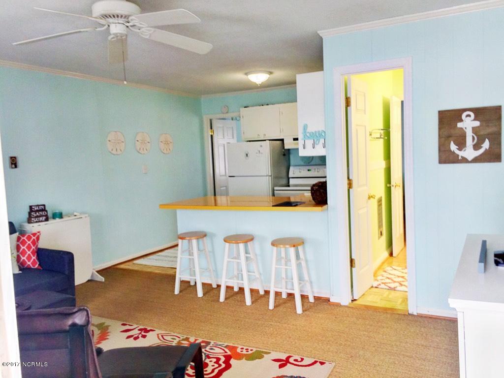 127 Old Causeway Road, Unit 27 Atlantic Beach, NC 28512 - Photo 6 of 27 Interior