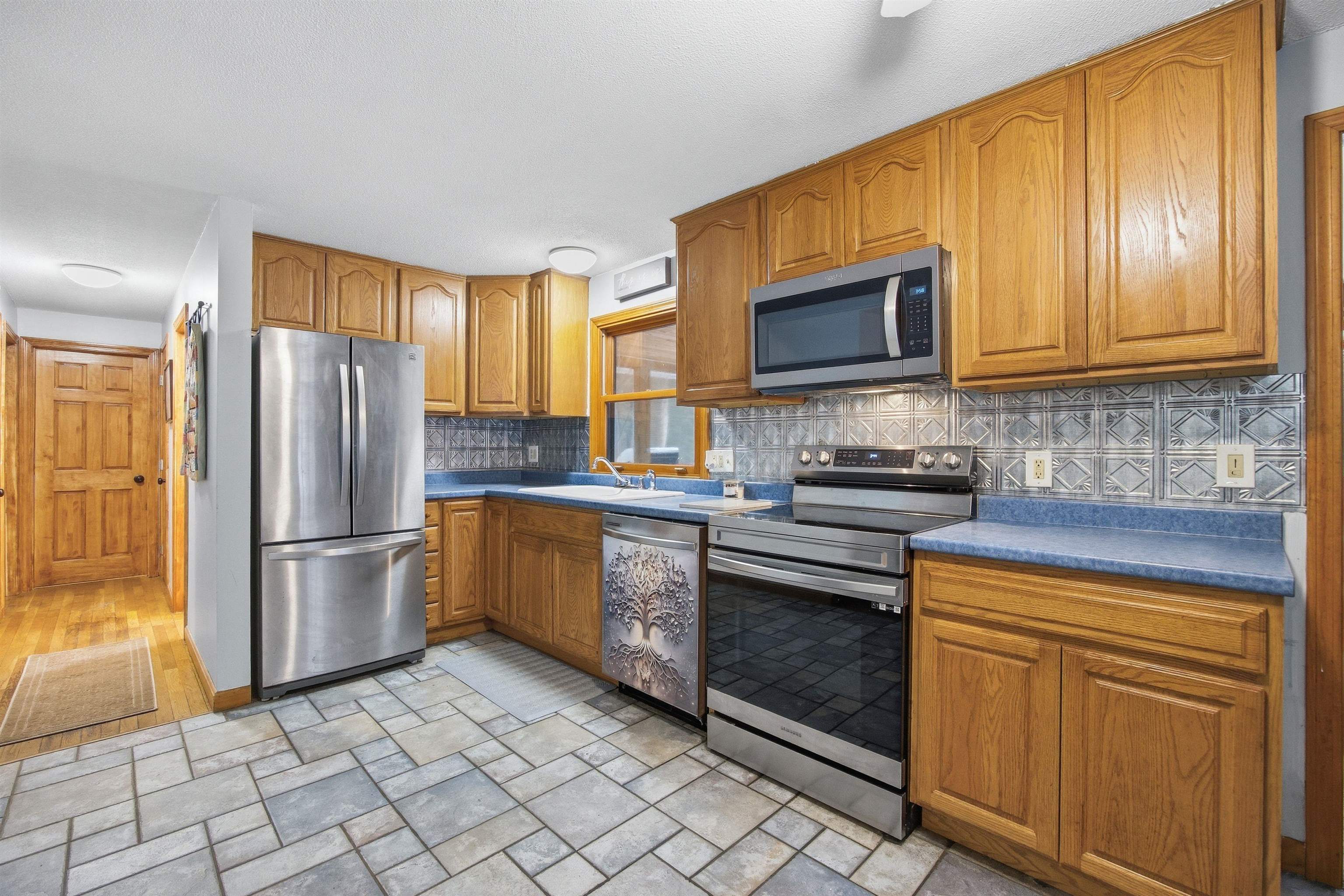 1136 Penacook Road Hopkinton, NH 03229 - Photo 16 of 48