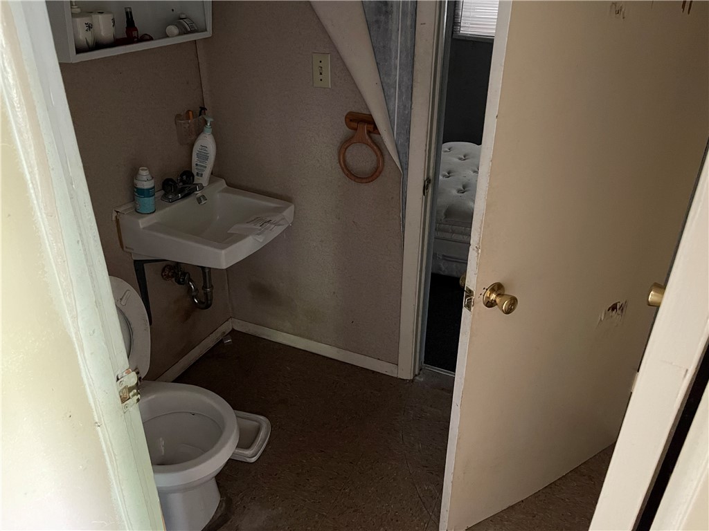 34 Island Cottage Road Greece, NY 14612 - Photo 11 of 17