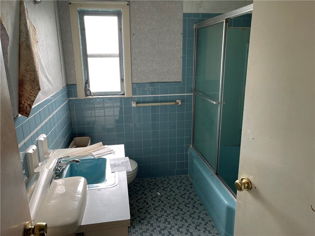 34 Island Cottage Road Greece, NY 14612 - Photo 15 of 17