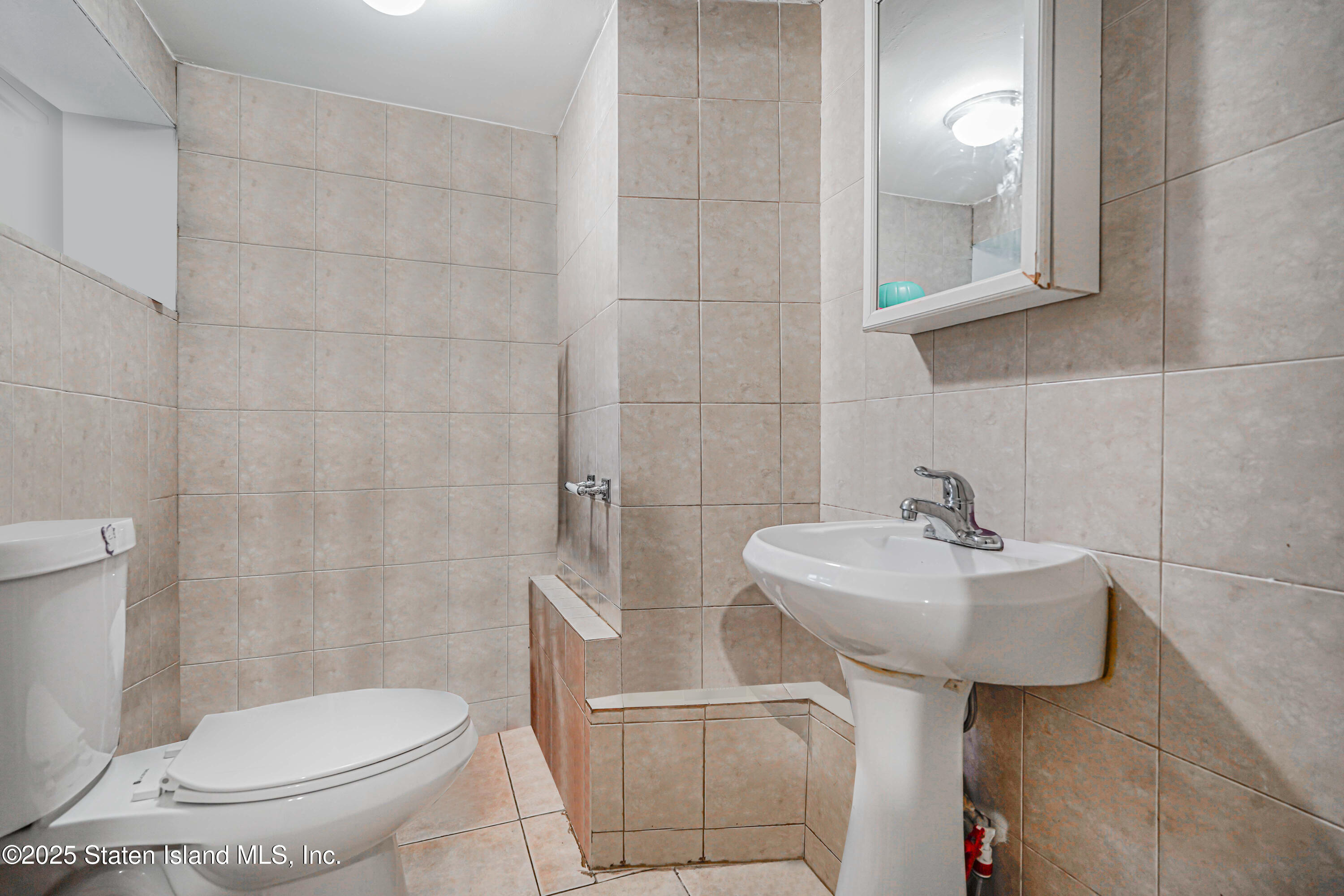 2419 Richmond Road Staten Island, NY 10306 - Photo 22 of 32 (22)