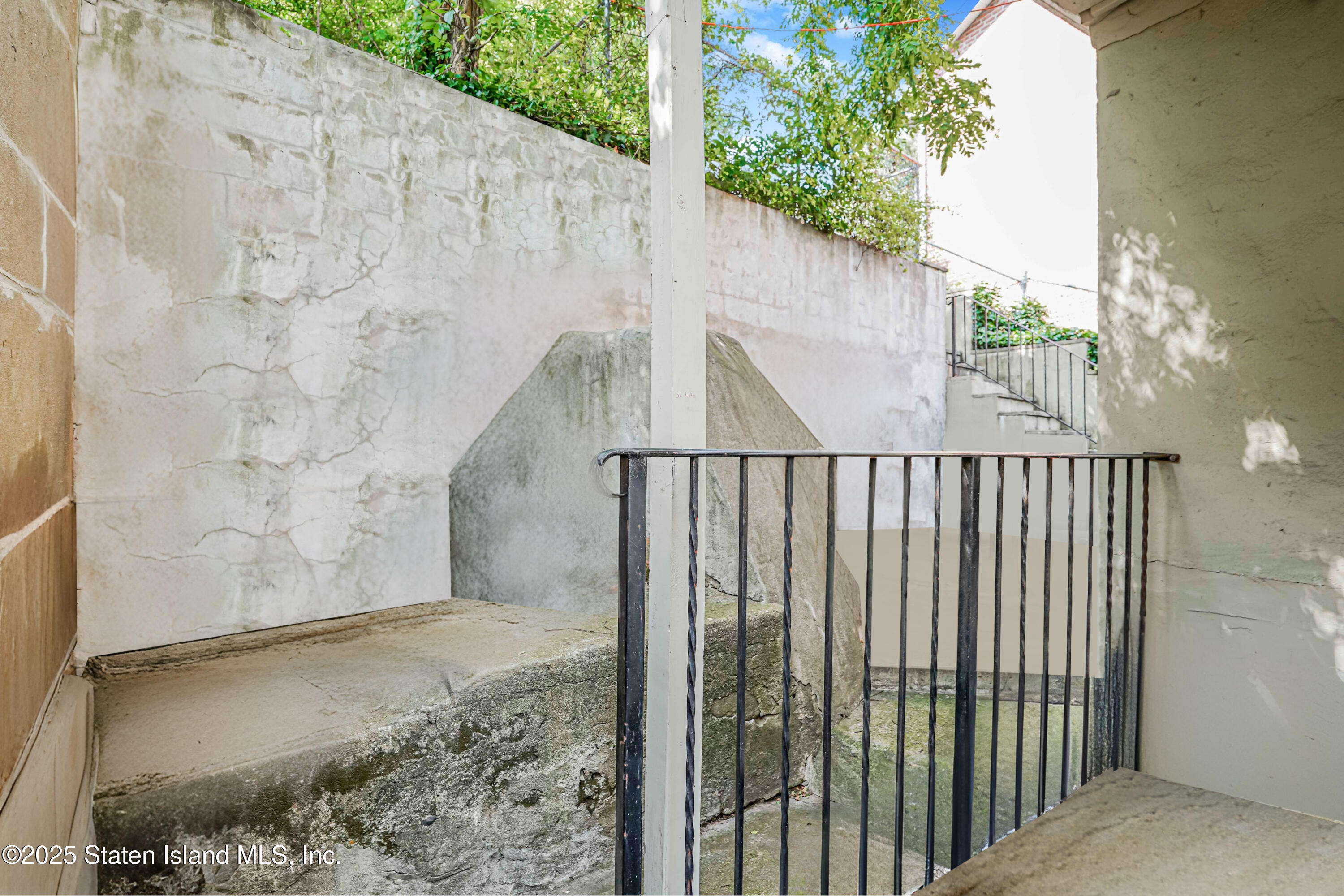 2419 Richmond Road Staten Island, NY 10306 - Photo 26 of 31 (27)