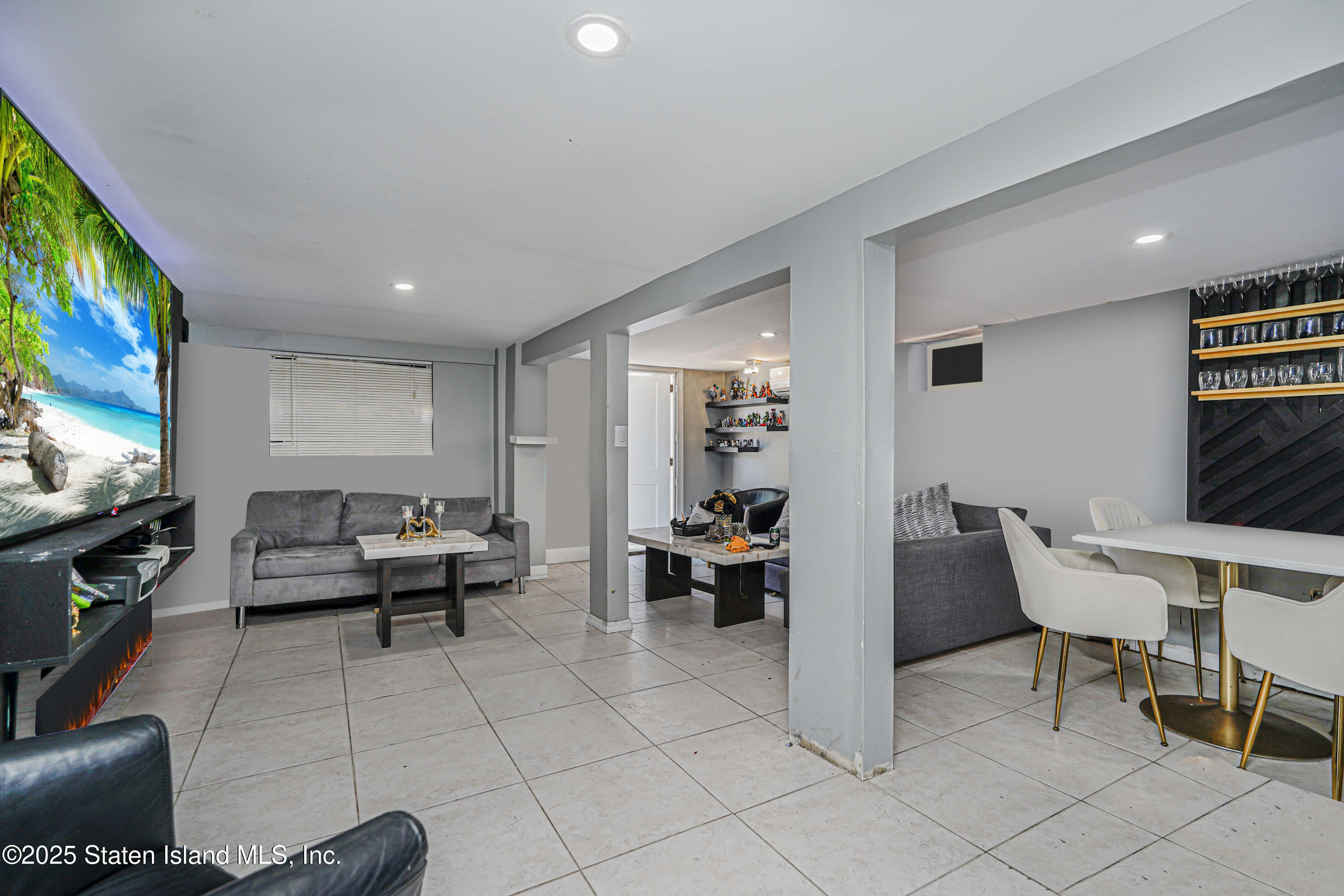 2419 Richmond Road Staten Island, NY 10306 - Photo 5 of 32 (5)