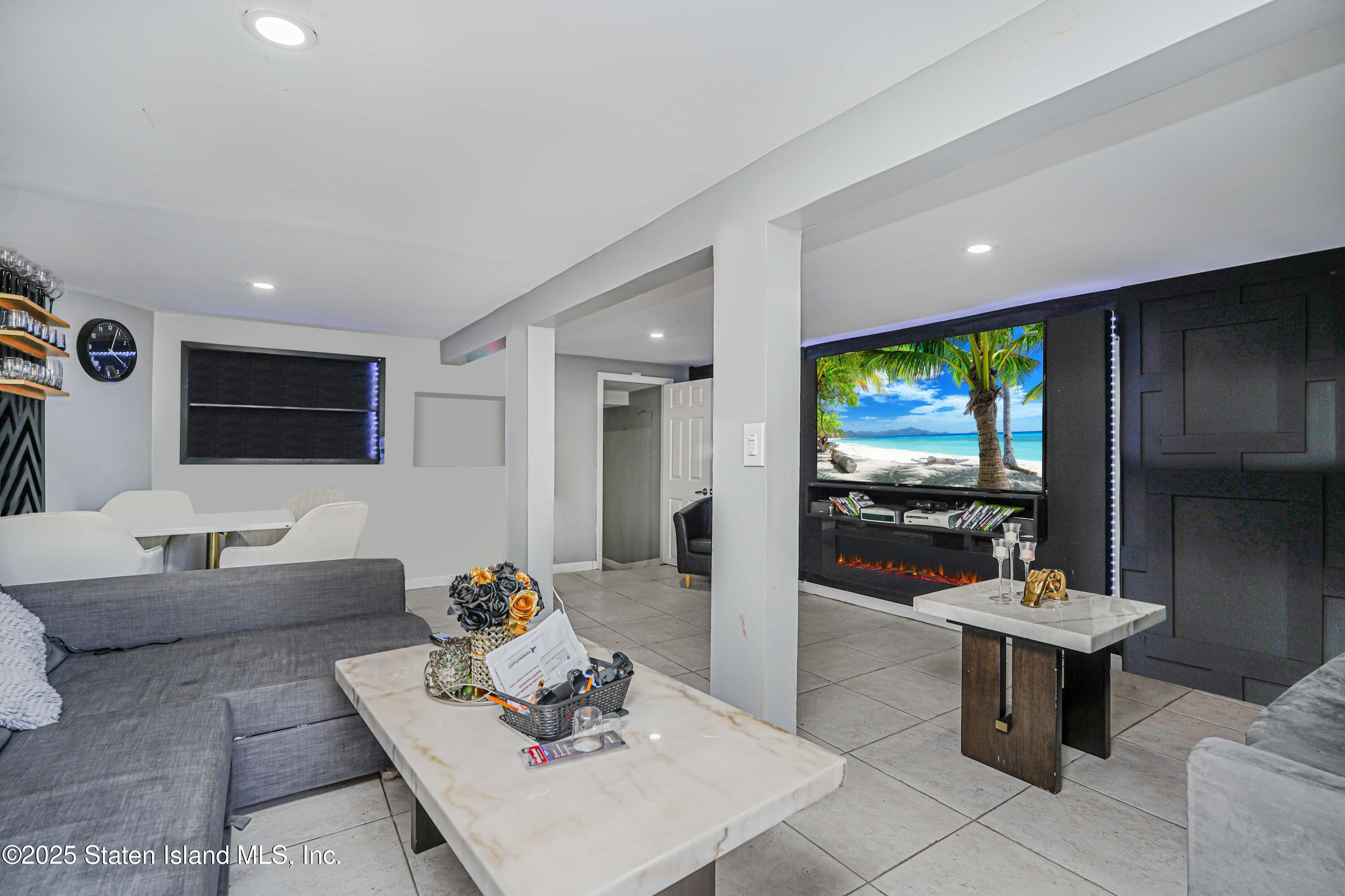 2419 Richmond Road Staten Island, NY 10306 - Photo 6 of 32 (6)