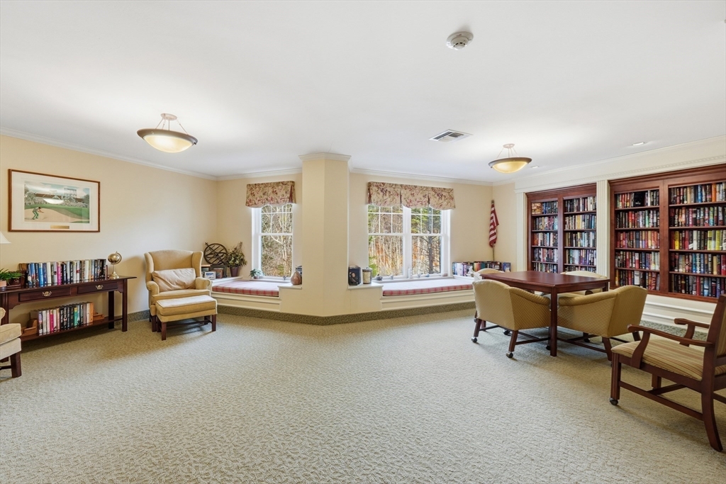 7 Crescent Way, Unit 302 Sturbridge, MA 01518 - Photo 18 of 24