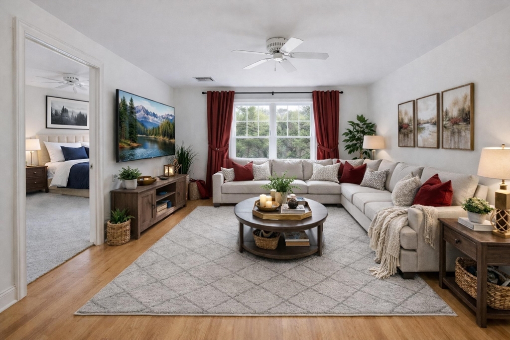 7 Crescent Way, Unit 302 Sturbridge, MA 01518 - Photo 4 of 24