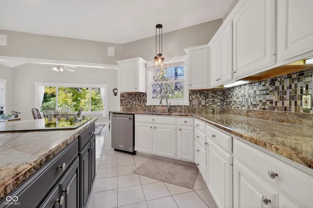 $724,900 | 8646 Sturgeon Bay Lane, Indianapolis, IN 46236