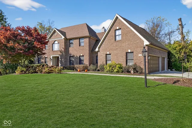 $724,900 | 8646 Sturgeon Bay Lane, Indianapolis, IN 46236