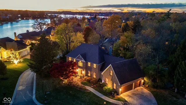 $724,900 | 8646 Sturgeon Bay Lane, Indianapolis, IN 46236