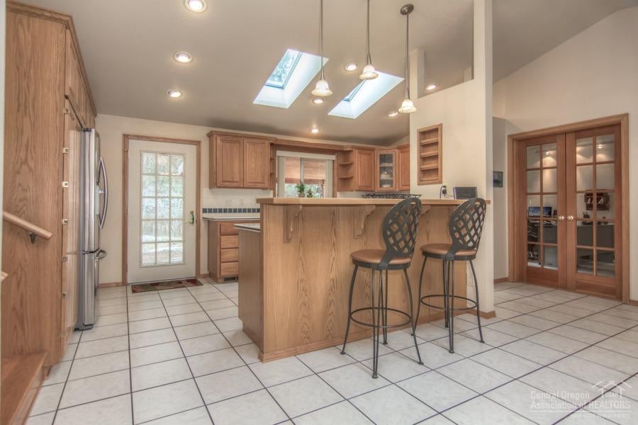 61305 Victory Loop Bend, OR 97702 - Photo 7 of 24 Gallery Image 7
