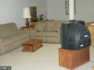 297 White Chapel Road Lancaster, PA 17603 - Photo 6 of 7 Gallery Image 6
