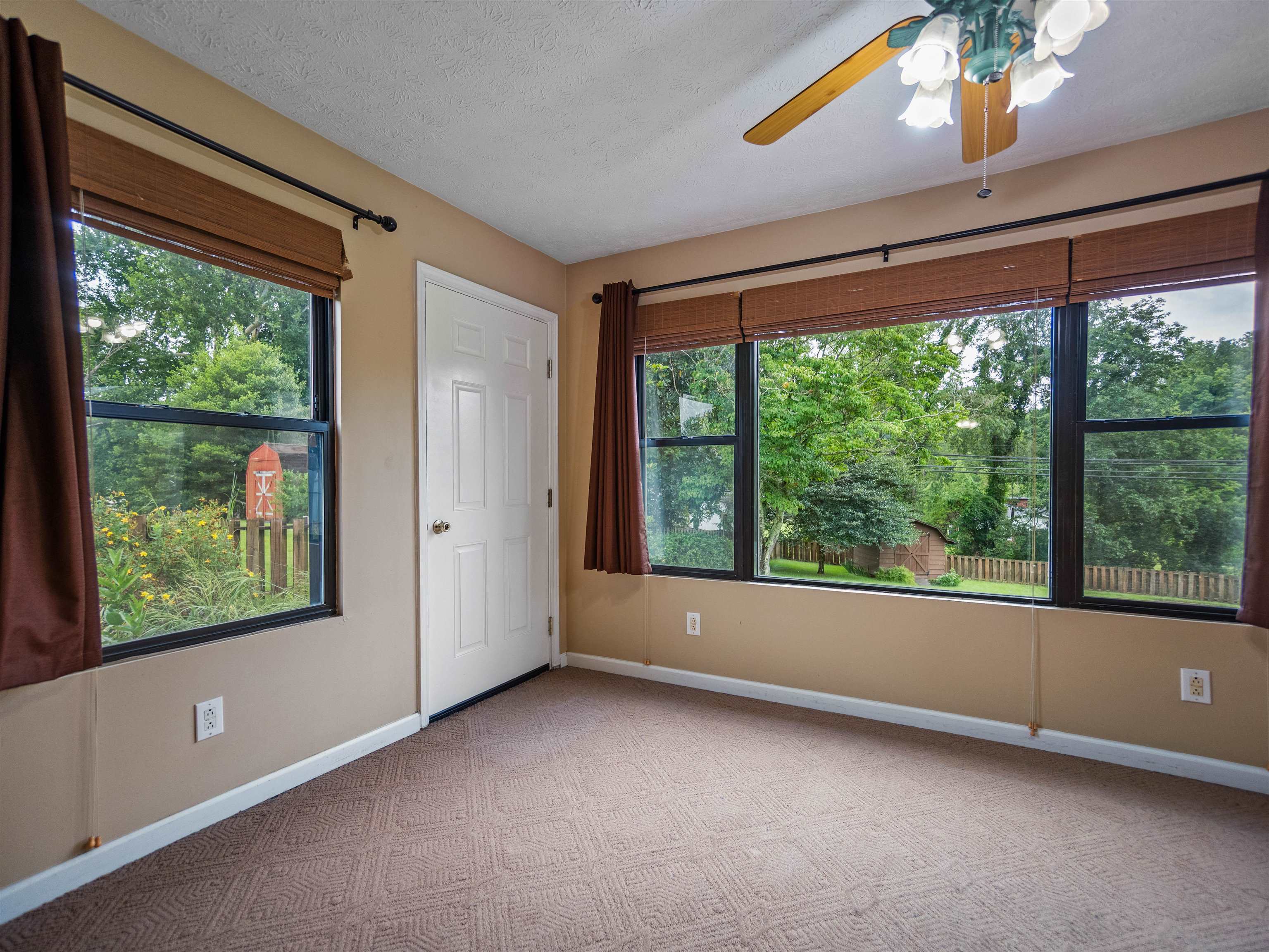 554 Hollow Road Ona, WV 25545 - Photo 13 of 31 Gallery Image 13