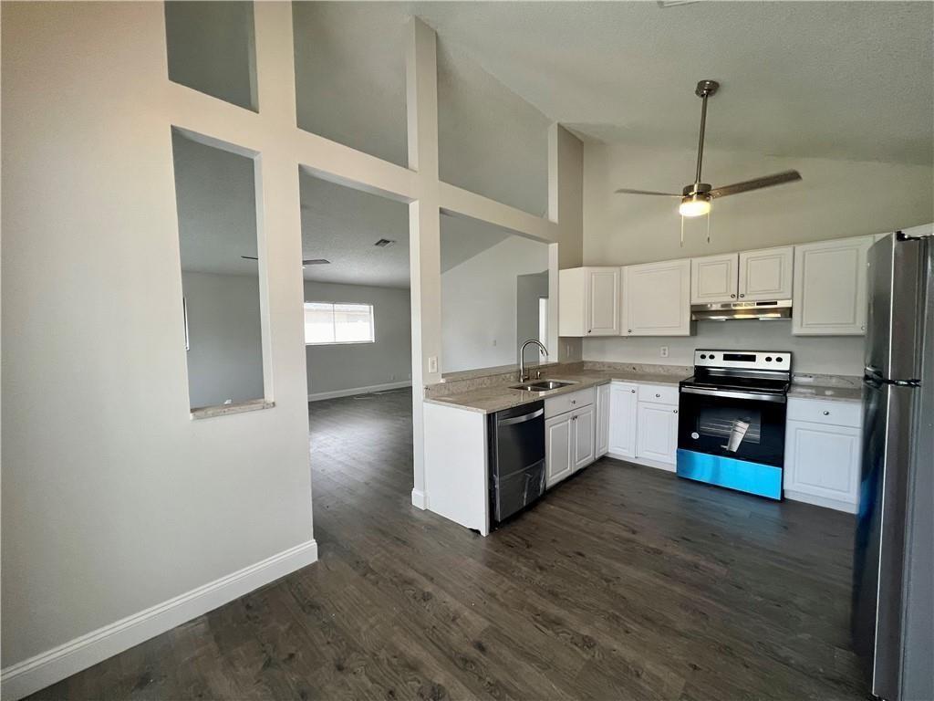 22750 Pickerel Circle Boca Raton, FL 33428 - Photo 6 of 15