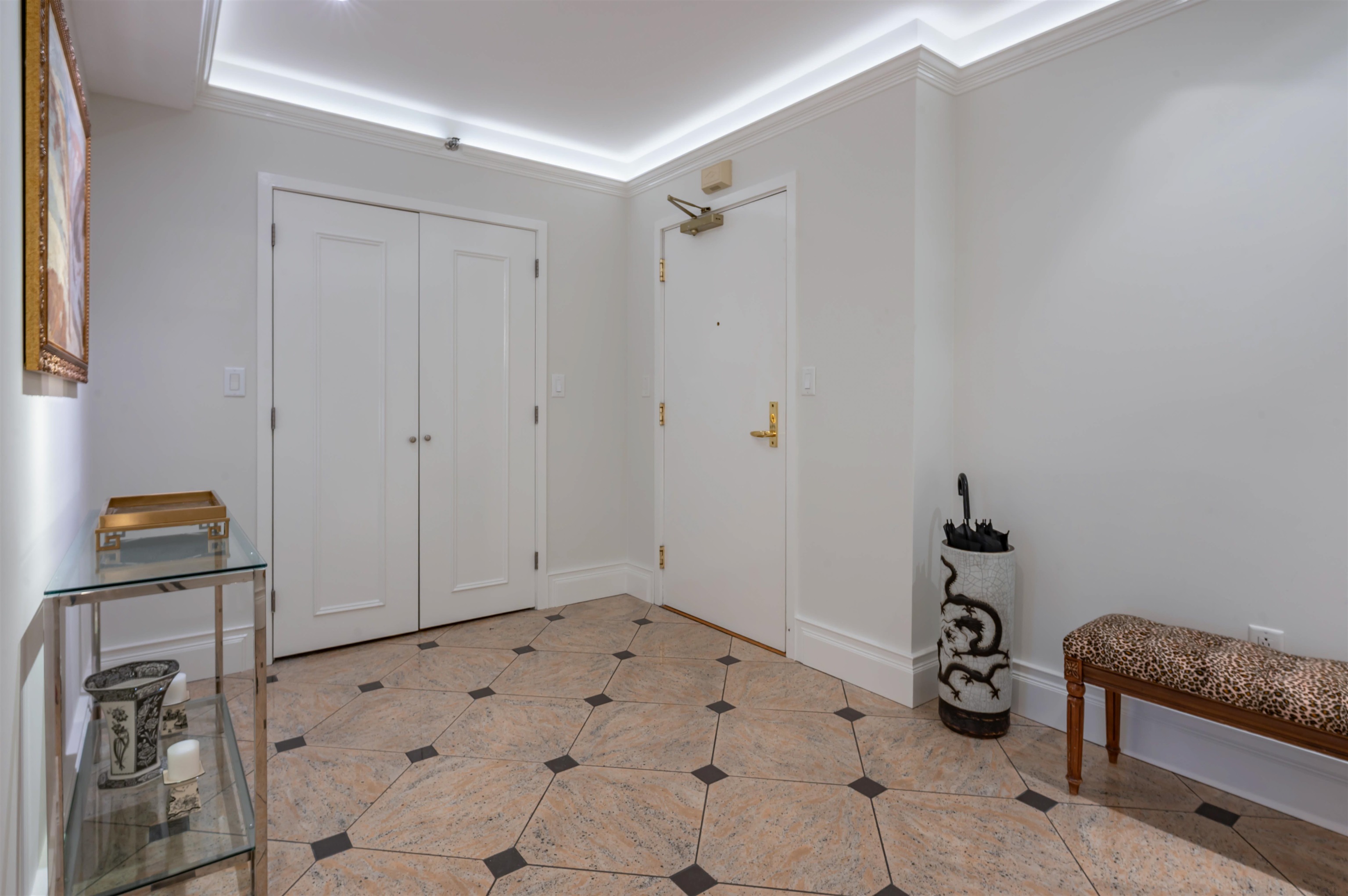 300 River Road, Unit 501 Manchester, NH 03104 - Photo 3 of 58