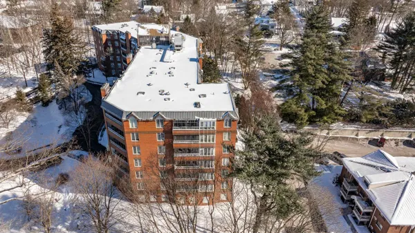 $749,900 | 300 River Road, Unit 501, Manchester, NH 03104