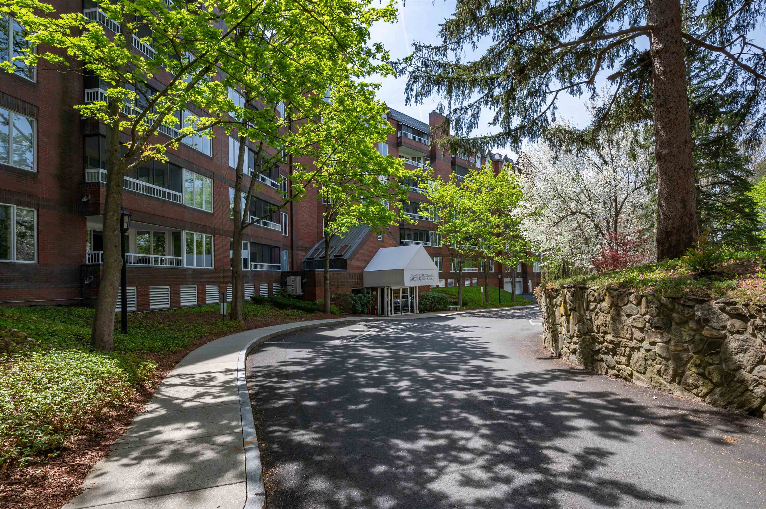 300 River Road, Unit 501 Manchester, NH 03104 - Photo 54 of 59