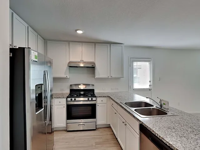 $1,660 | 5933 Antonio Place, Seguin, TX 78155