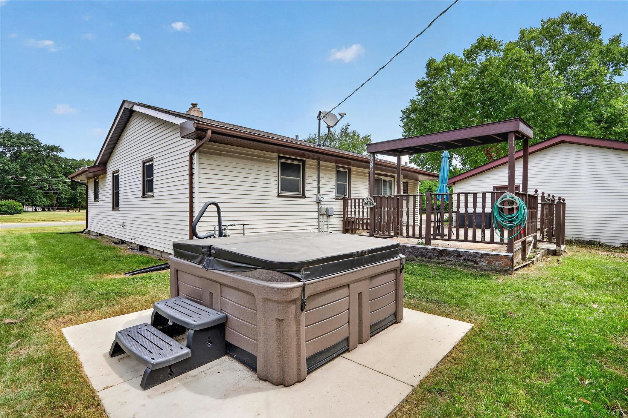 4 South Wright Road Janesville, WI 53546 - Photo 31 of 43 Gallery Image 31