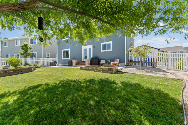 4693 Silver Ridge Road Eagle Mountain, UT 84005 - Photo 29 of 43