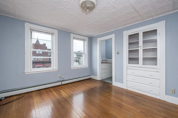 $1,850 | 20 Cottage Street, Unit 3L, Everett, MA 02149